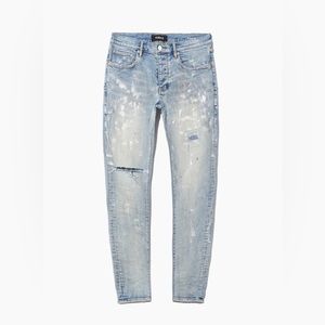 P001 Low Rise Skinny Jean

Light Indigo Paint Blowout